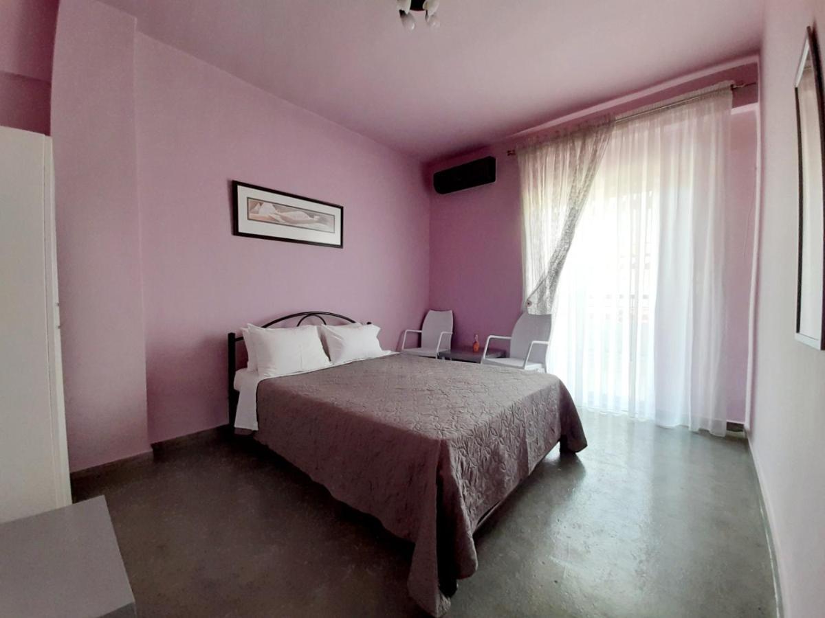 Villa California Paralia Dionysiou Bagian luar foto